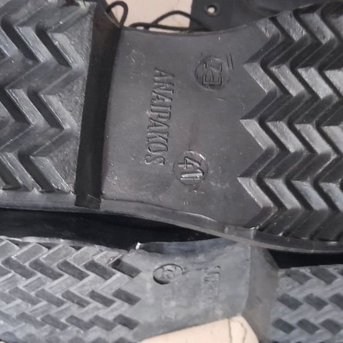 Military boots like new, size 41