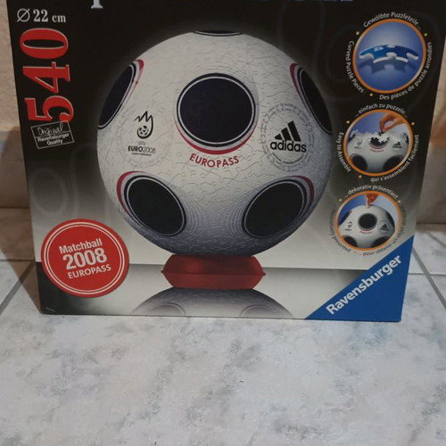 PuzzleBall ball Euro 2008 like new, 540 pieces with instruction book