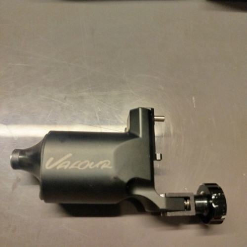 Tattoo machine set like new with Nemesis power supply and battery