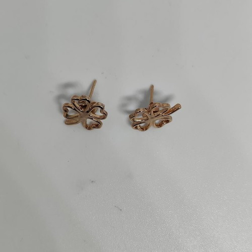 Four-Leaf Clover Earrings in Pink Gold Color like new