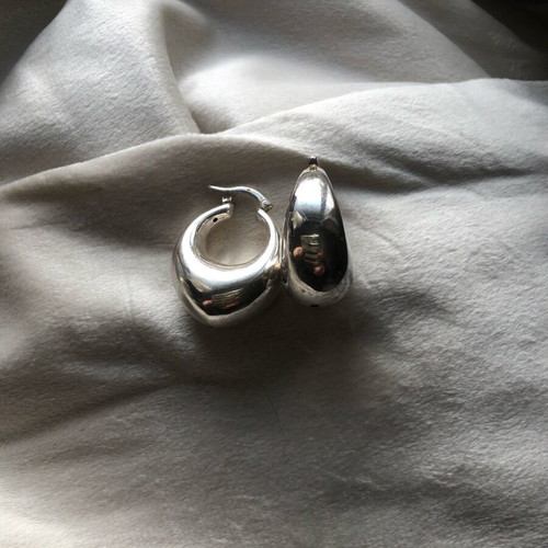 Silver 925 earrings like new with unusual hoop shape
