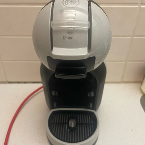Dolce Gusto coffee maker like new