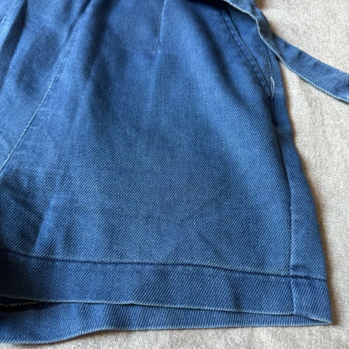 Guess high-waisted denim shorts new, blue with belt