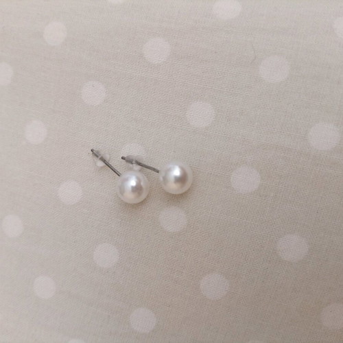 Pearl earrings like new, pack of 5 pairs, multicolor