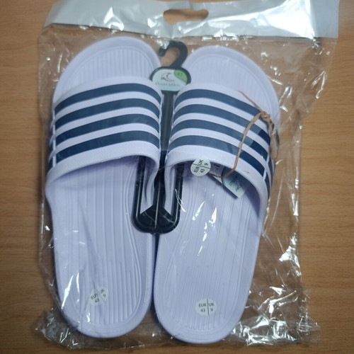 Ocean Addicts slides white with blue stripes