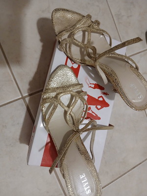 Leather sandals size 38 used, gold, 7 cm heel