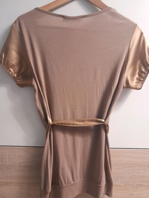 short-sleeved