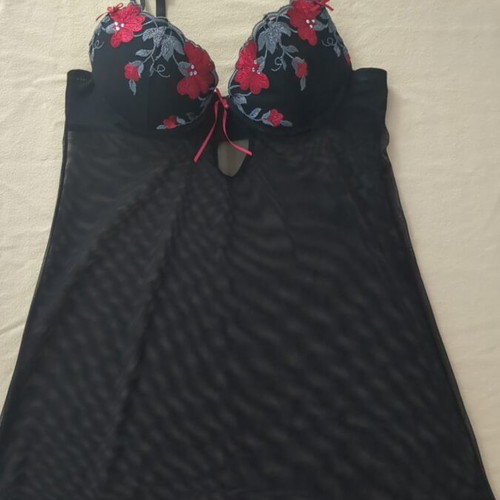 Transparent sexy nightdress like new, size S, black and red