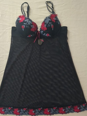 Transparent sexy nightdress like new, size S, black and red