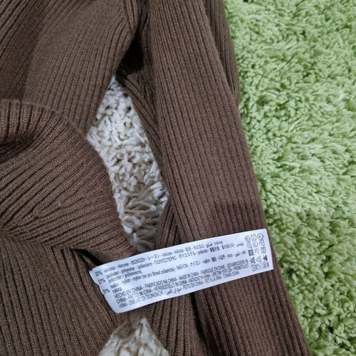 Zara women's knitwear with peplum and puff sleeves like new