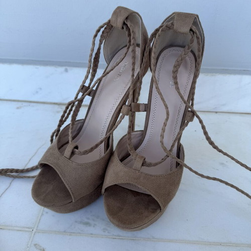Migato lace-up sandals platform high heels beige brown like new