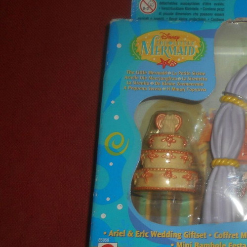 Ariel and Eric Wedding Giftset by Mattel used, vintage 1997