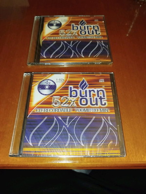 Burn out CD-R new, pack of 2 pieces 52× 700MB