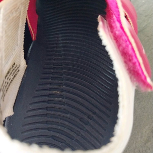 Nike baby shoes used, size 22, comfortable and lightweight