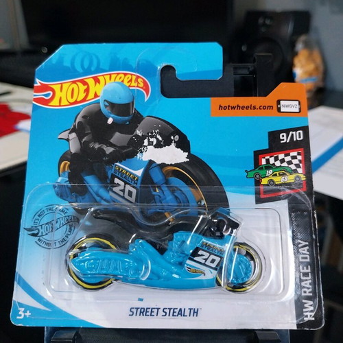 Hot Wheels Race Day Street Stealth like new