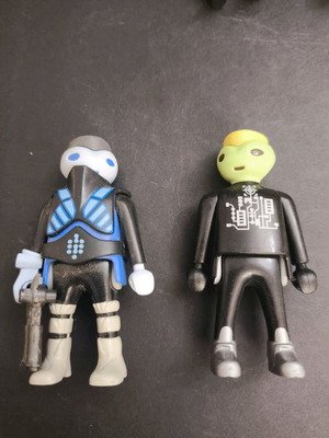Playmobil aliens like new