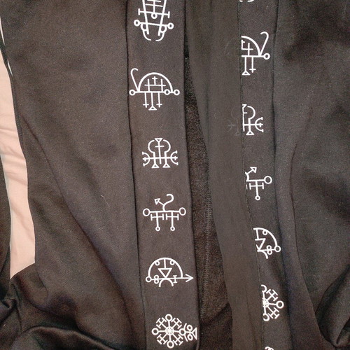 Restyle Demon Sigil Drapy Hoodie like new, black and white, size M