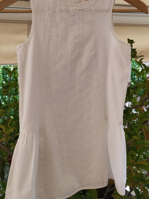 Αμάνικο καλοκαιρινό φορεματάκι KID'S Graffity size 8 ετών, σαν καινούργιο