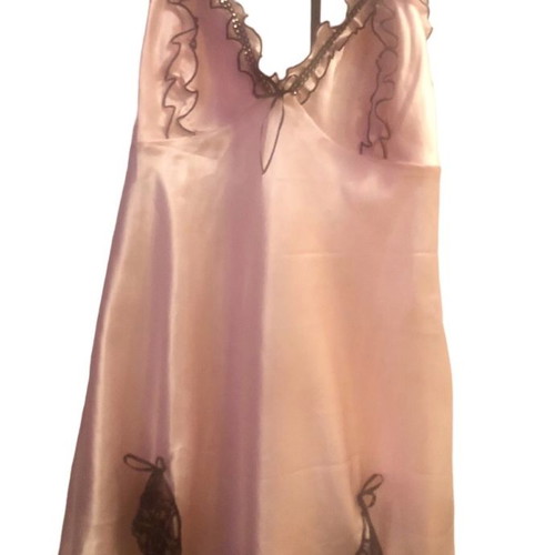 Fontana Di Vita pink satin nightdress with lace like new