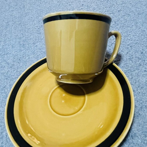 Retro ceramic cup set used, 4 pieces mustard yellow with black rim