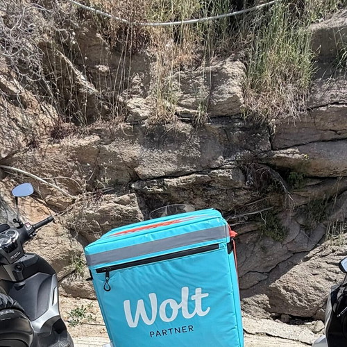 Wolt boxes like new, all together