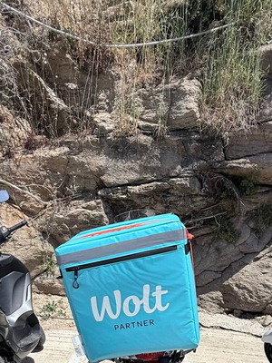 Wolt boxes like new, all together