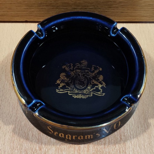 Seagram's V.O. Canadian Whisky ceramic ashtray used, vintage advertising