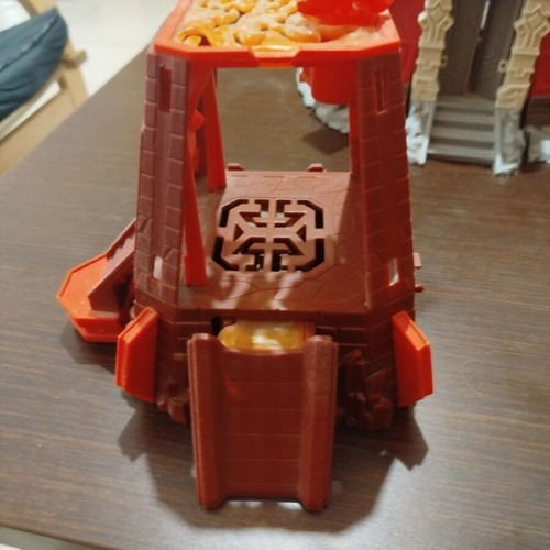 Gormiti collection with tower, ship, castle, 3 bracers and figures