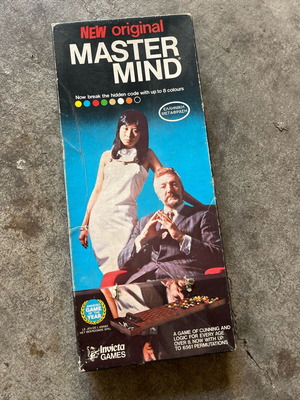 Master Mind 80s used board game