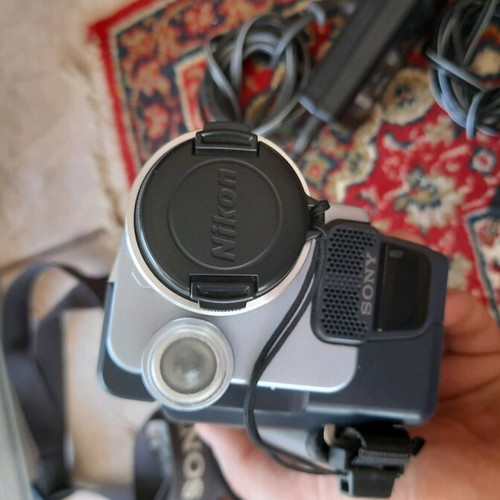 Sony Digital-8 Digital Video Camcorder DCR-TRV355E used, with charger and 2 straps
