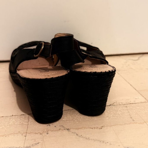 Platform sandals new, size 38, black