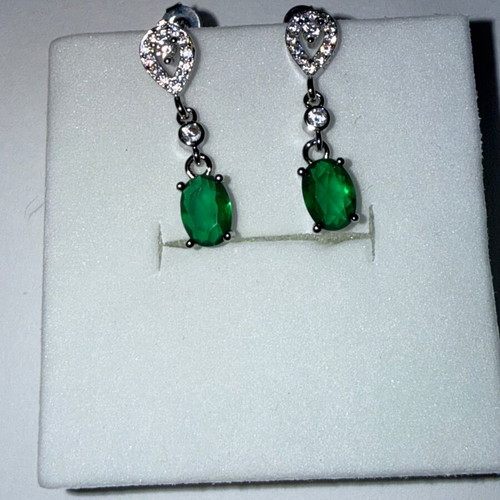 Earrings with green oval and white zirconia like new