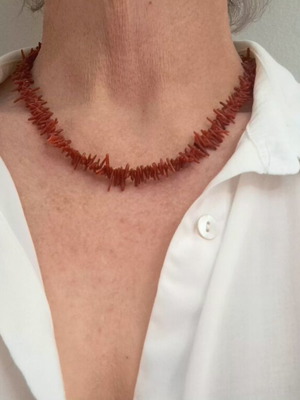 Vintage necklace with natural red coral and 925 silver clasp, like new