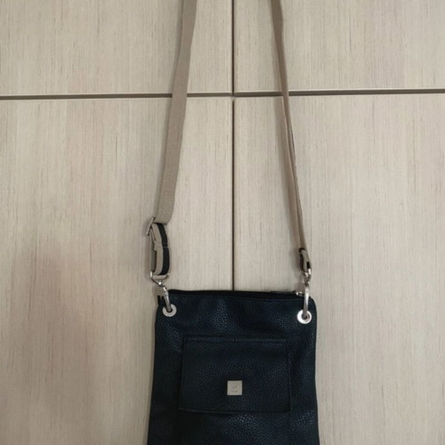 Kem shoulder bag like new, black and beige