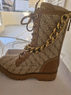 Guess ankle boots size 37 new with chain, beige and brown