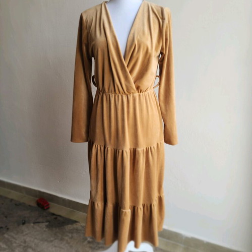 Dresses like new, beige, sizes M and L