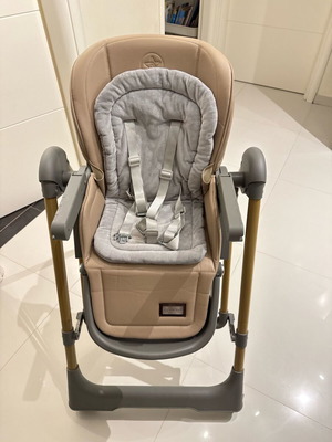 Bebe Stars Nuovo Foldable Highchair 2 in 1 with Metal Frame and Leatherette Seat Like New
