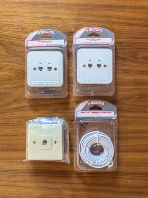 Central telephone sockets new, wall-mounted and flush with 6m cable