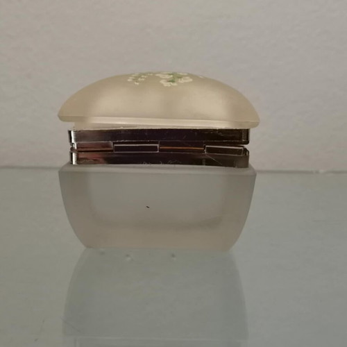 Glass vintage jewelry box used with floral decoration on lid