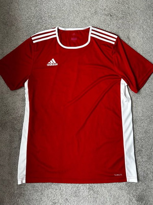 Adidas Entrada 18 L shirt like new, red