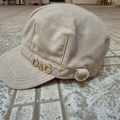 Dolce & Gabbana women's hat beige size M like new