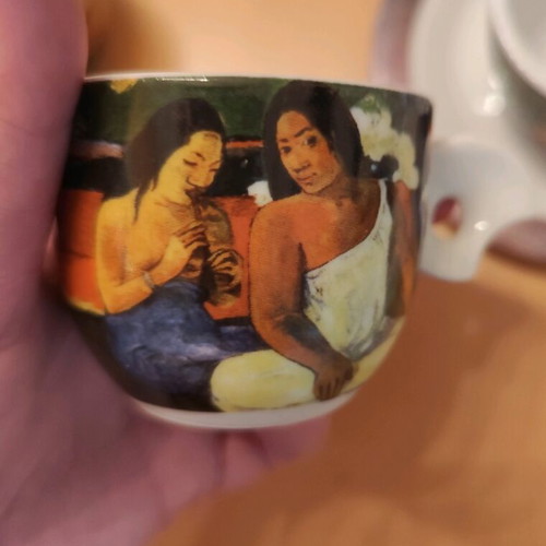 Set of 5 coffee cups like new with painted designs