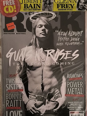 Classic Rock περιοδικό Απρίλιος 2016 Axl Rose Guns N' Roses με CD