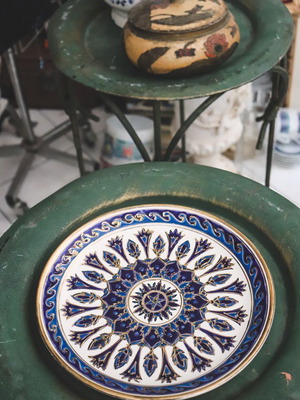 Kerameikos Dakas Ceramics plate like new, handmade ceramic
