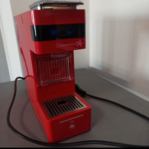 Illy Iperespresso Y3A Red coffee machine unused