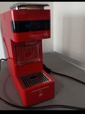 Illy Iperespresso Y3A Red coffee machine unused