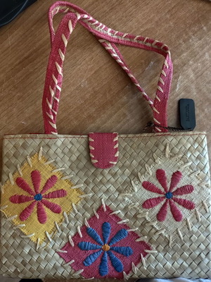 Bartuggi straw shoulder bag, beige and pink