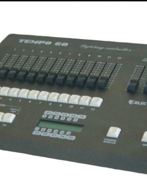 Κονσόλα φωτισμού electron tempo 60 μεταχειρισμένη, 60 κανάλια, dmx 512