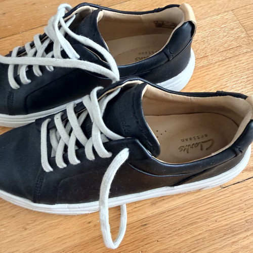 Clarks athletic shoes like new, size 37, black