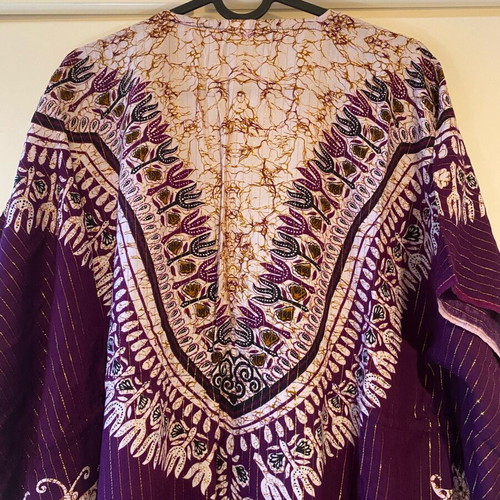 Caftan like new, purple, 100% rayon
